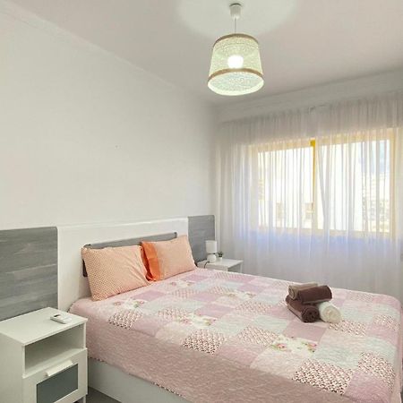 Quarteira Frente Praia II By Homeslow Rentals Ngoại thất bức ảnh